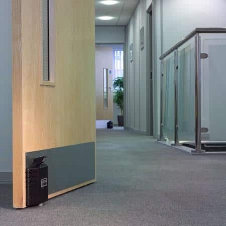 Dorgard Wireless Fire Door Retainer - Black - Image 2